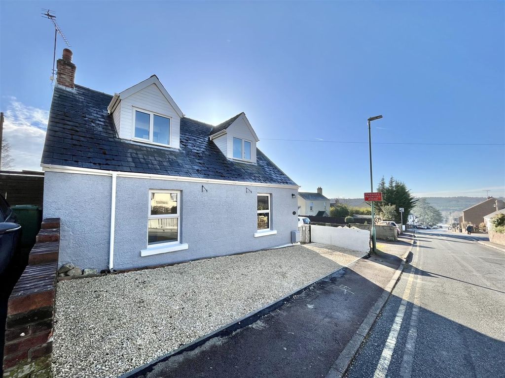 3 bed detached bungalow for sale in Station Street, Cinderford GL14, £245,000