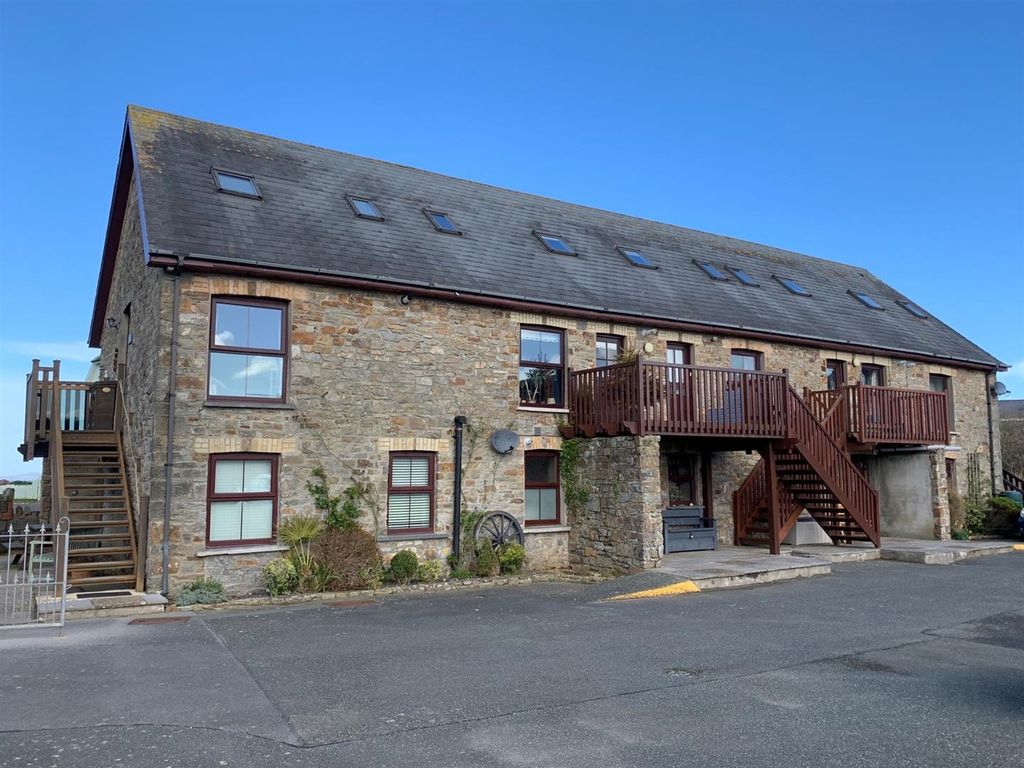 2 bed flat for sale in Enfield Road, Broad Haven, Haverfordwest SA62, £235,000