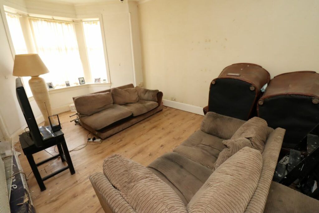 1 bed flat for sale in 20 Easwald Bank, Flat A Kilbarchan, Johnstone, Renfrew PA10, £45,000