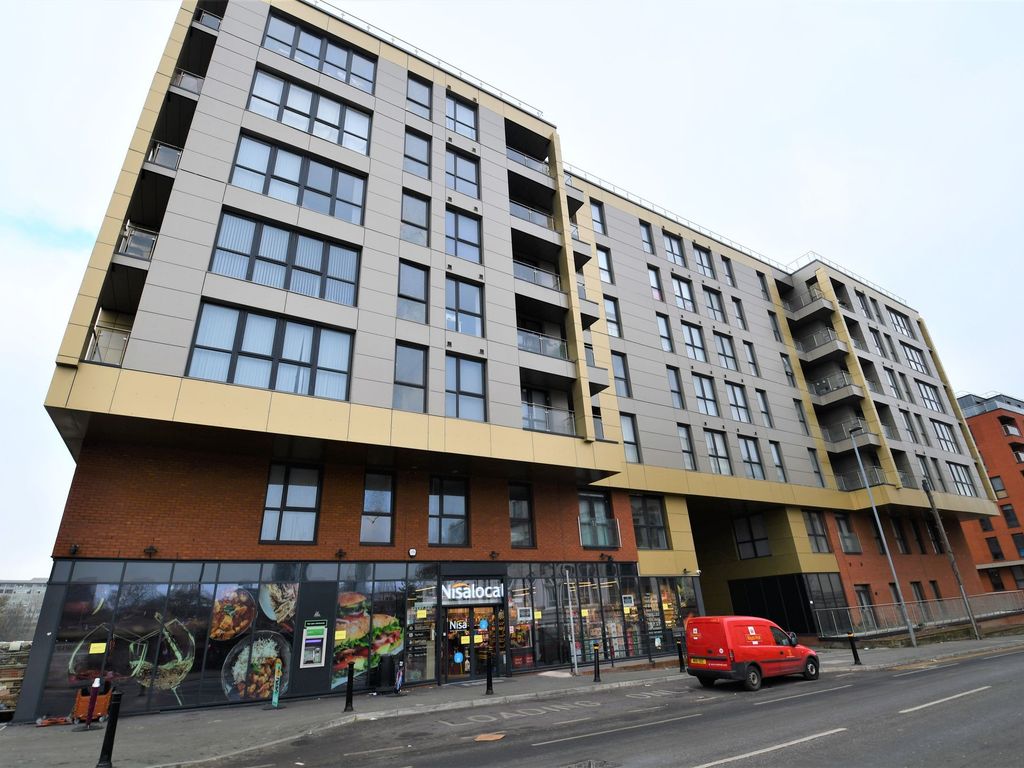 1 bed flat for sale in Adelphi Street, Salford M3, £130,000