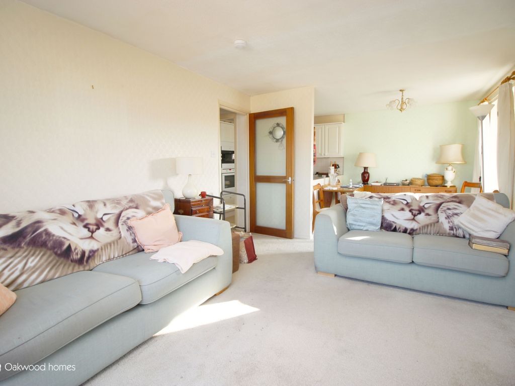 2 bed flat for sale in Westgate Bay Avenue, Westgate-On-Sea CT8, £195,000