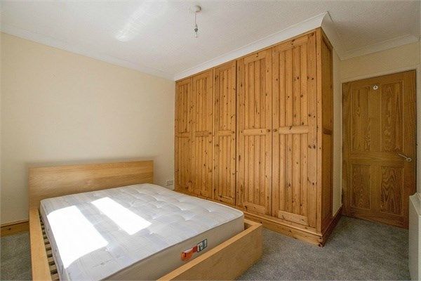 2 bed flat for sale in Llandaff Road, Cardiff CF11, £160,000