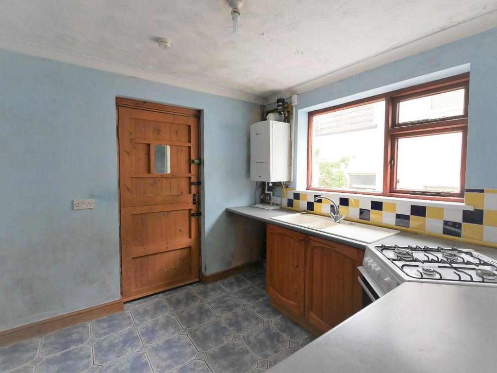 2 bed flat for sale in Sir Ivor Place, Dinas Powys CF64, £165,000