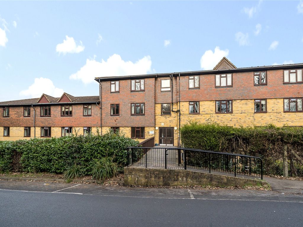 1 bed flat for sale in Forest Close, Chislehurst BR7, £95,000