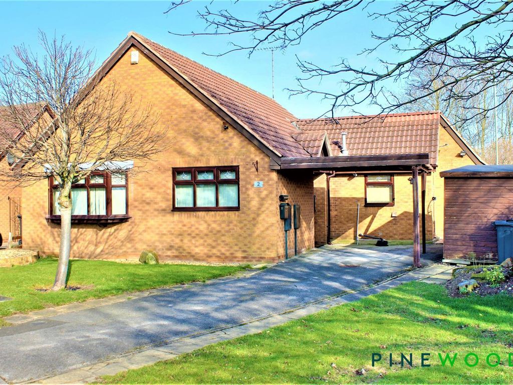 3 bed detached bungalow for sale in Crags View, Creswell, Worksop S80, £250,000