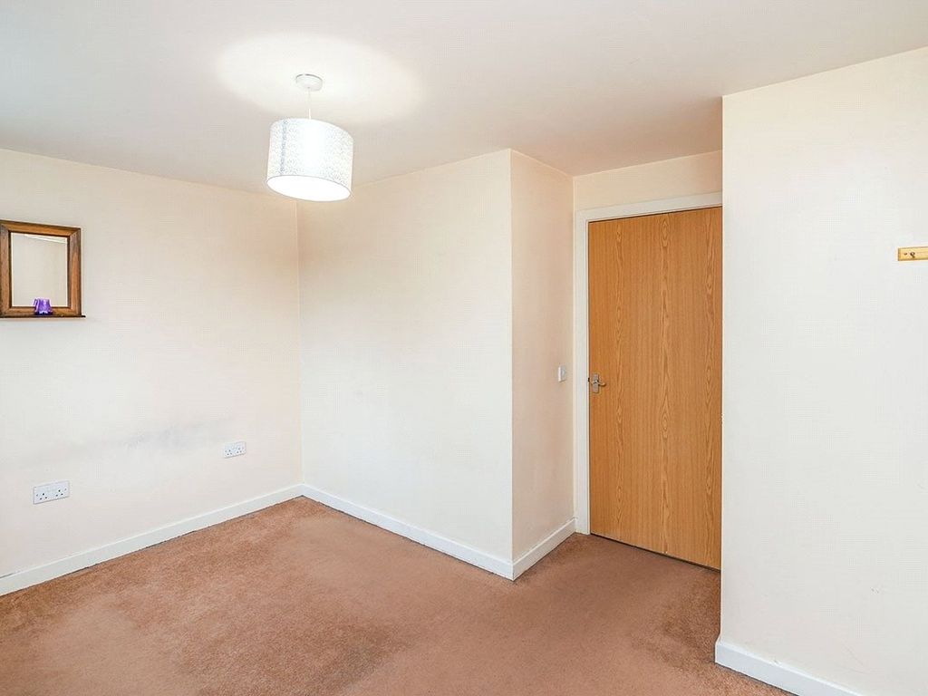 1 bed flat for sale in Giants Seat Grove, Swinton, Manchester, Greater Manchester M27, £105,000