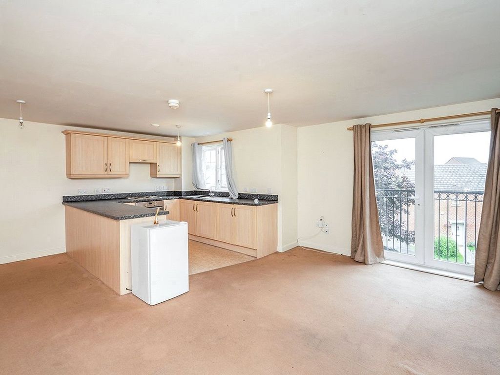 1 bed flat for sale in Giants Seat Grove, Swinton, Manchester, Greater Manchester M27, £105,000