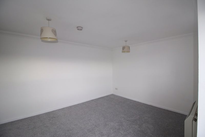 1 bed flat for sale in Arthur Bett Court, Tillicoultry FK13, £60,000
