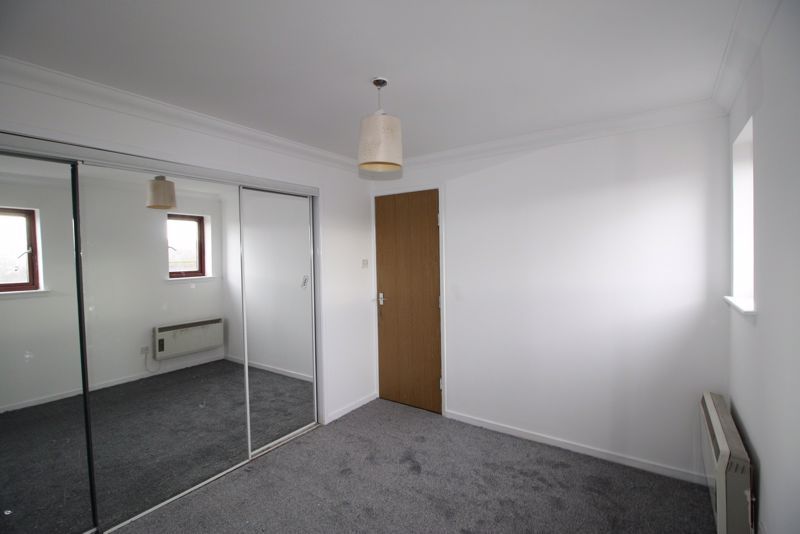 1 bed flat for sale in Arthur Bett Court, Tillicoultry FK13, £60,000