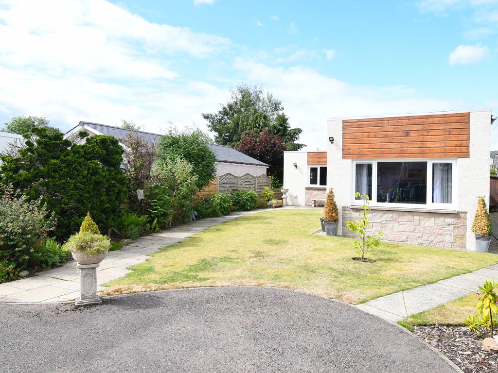 3 bed detached bungalow for sale in Church Street, Edzell, Brechin DD9, £230,000