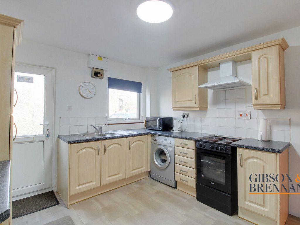 2 bed terraced house for sale in Daltons Fen, Basildon SS13, £240,000