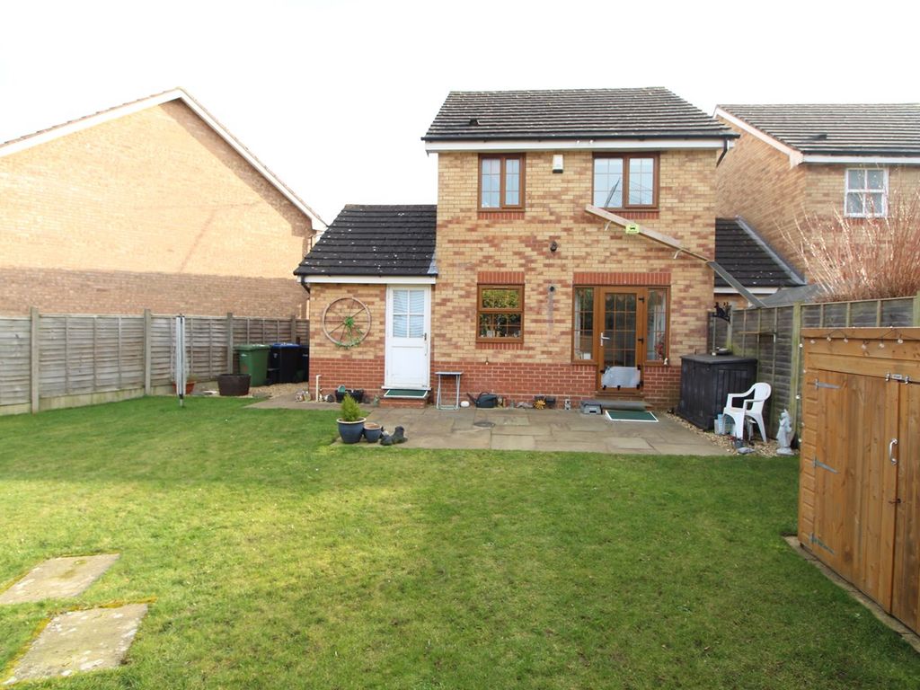 3 bed detached house for sale in Alexander Drive, Lutterworth LE17, £265,000