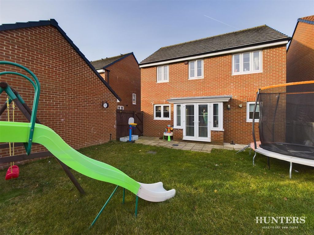 3 bed property for sale in Kensington Close, Consett DH8, £249,950