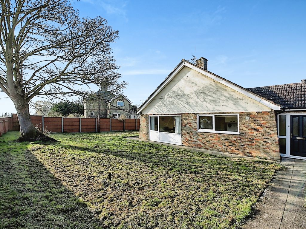 3 bed detached bungalow for sale in Chase Road, Benwick, March PE15, £315,000