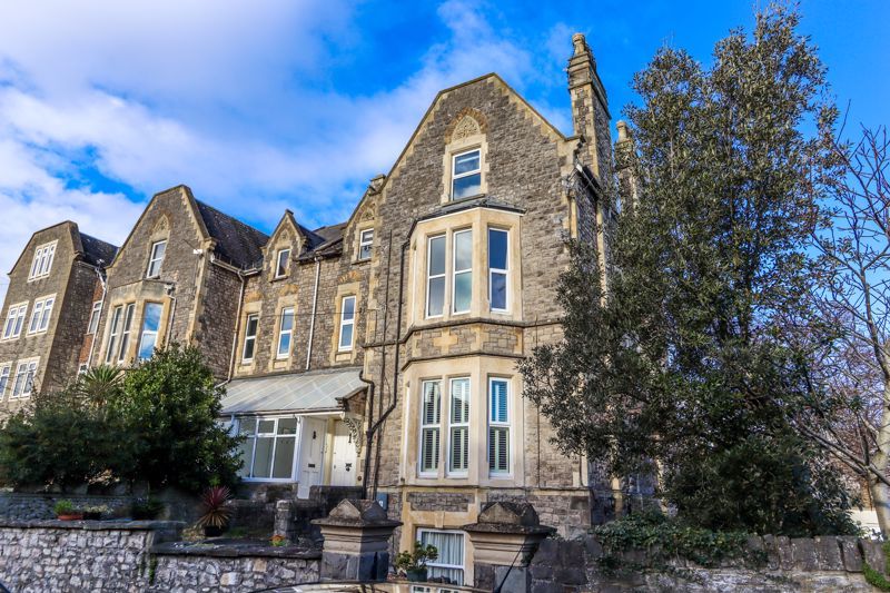 1 bed flat for sale in Hallam Road, Clevedon BS21, £285,000