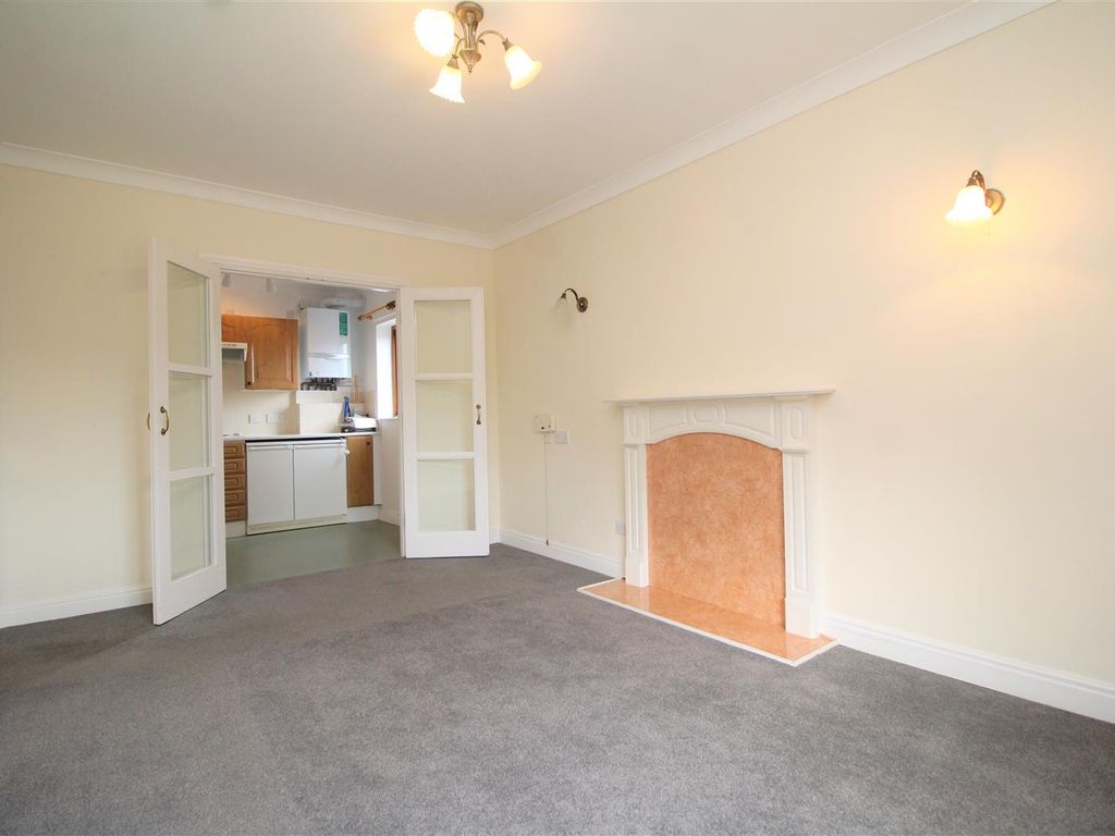 2 bed flat for sale in Cathedral Green Court, Crawthorne Road, Peterborough PE1, £80,000