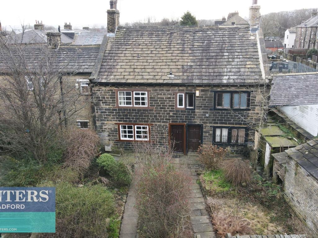 2 bed terraced house for sale in Great Horton Road, Bradford BD7, £80,000
