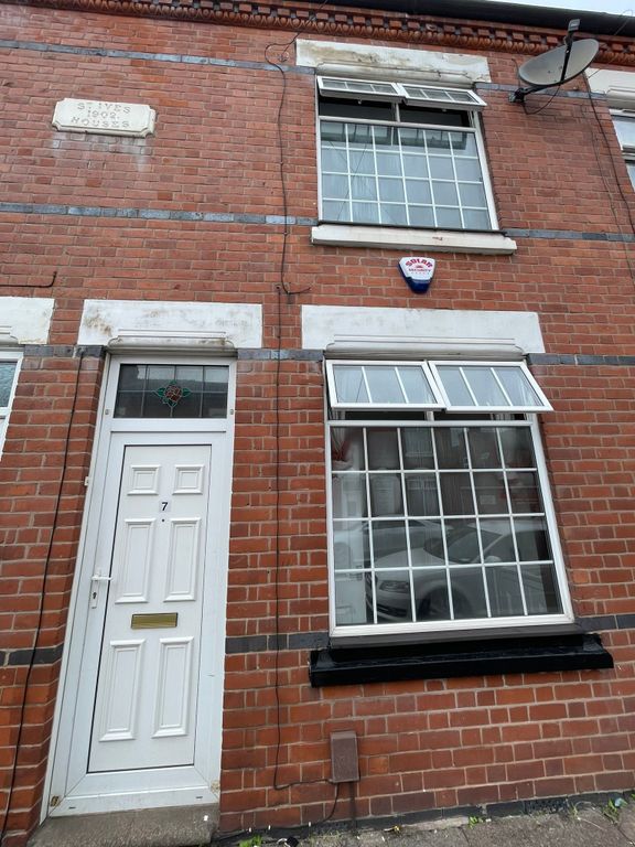 2 bed terraced house for sale in Gedding Road, Leicester LE5, £230,000