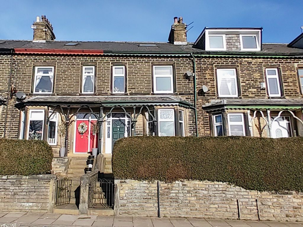 5 bed terraced house for sale in Thornton Road, Thornton, Bradford BD13, £195,000