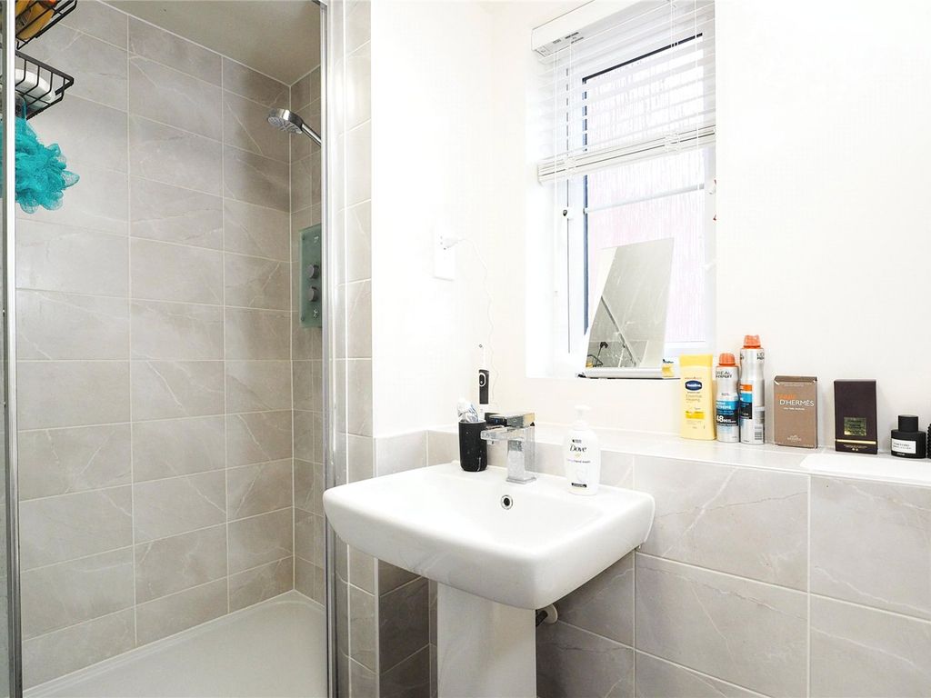 2 bed flat for sale in Regeneration Way, Beeston, Nottingham NG9, £205,000