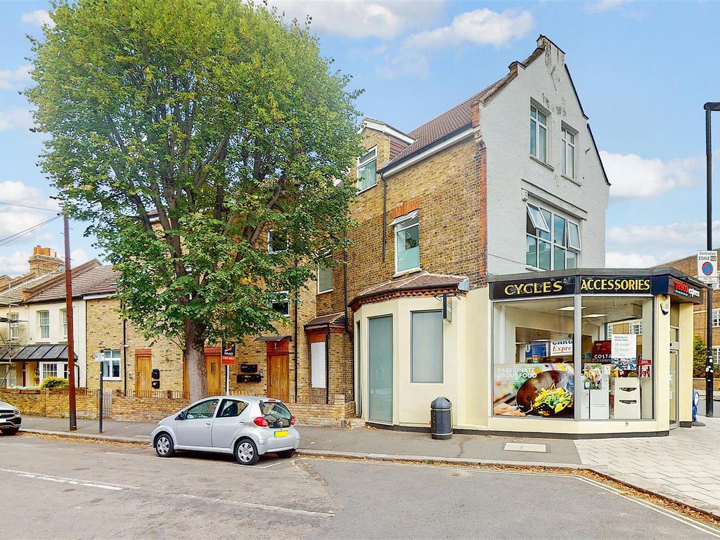 1 bed flat for sale in Clifton Road, Isleworth TW7, £289,000