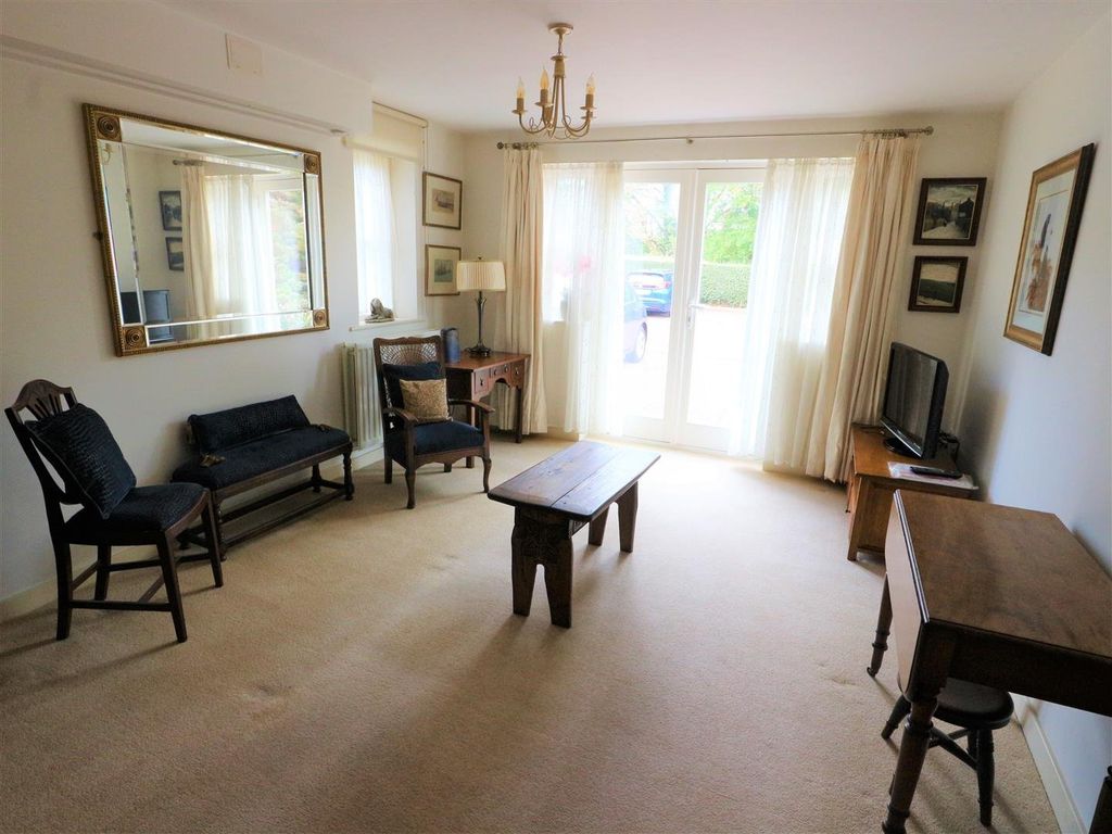 1 bed flat for sale in William James Way, Henley-In-Arden B95, £140,000