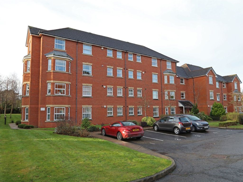 2 bed flat for sale in Darwin Court, Cambridge Road, Southport PR9, £125,000