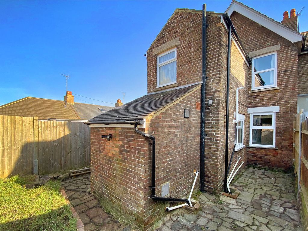 3 bed end terrace house for sale in Stanhope Road, Littlehampton, West Sussex BN17, £270,000