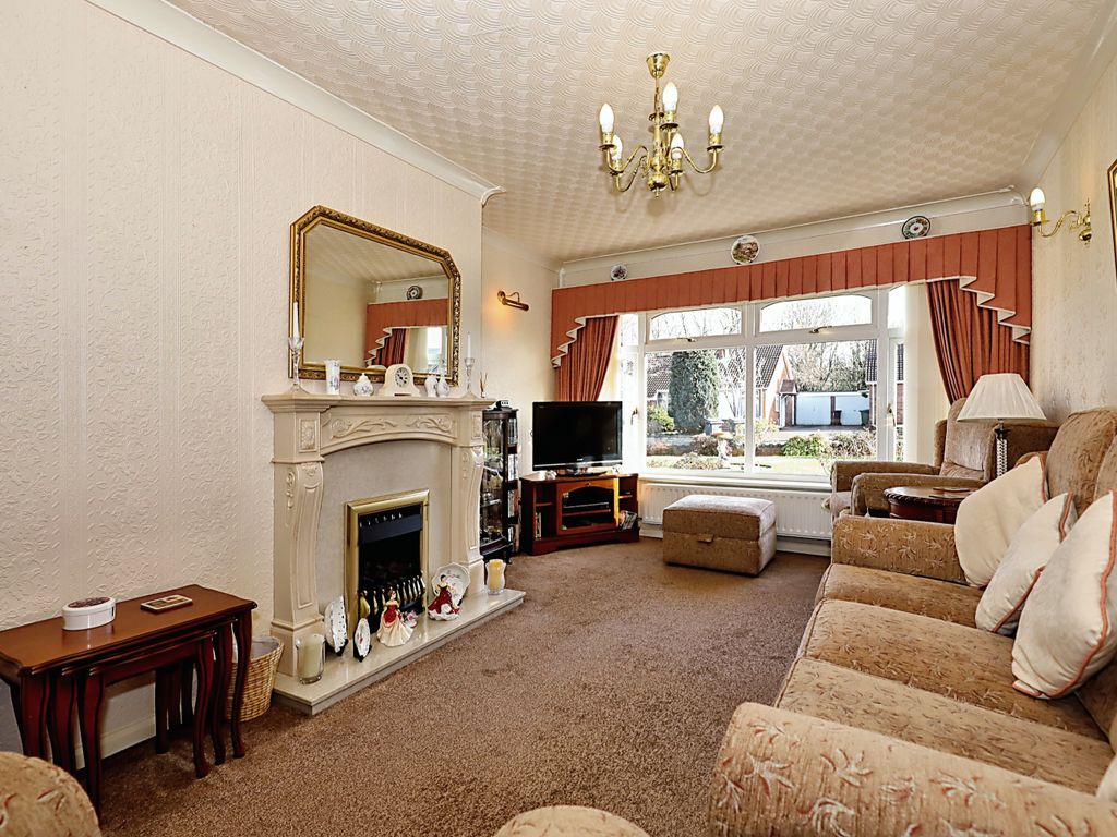 2 bed bungalow for sale in Lancaster Gardens, Wolverhampton, West Midlands WV4, £250,000