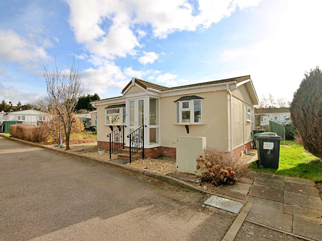 2 bed mobile/park home for sale in Amington Park, Amington, Tamworth B77, £95,000