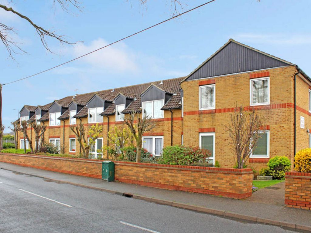 1 bed flat for sale in Church End Lane, Wickford SS11, £125,000