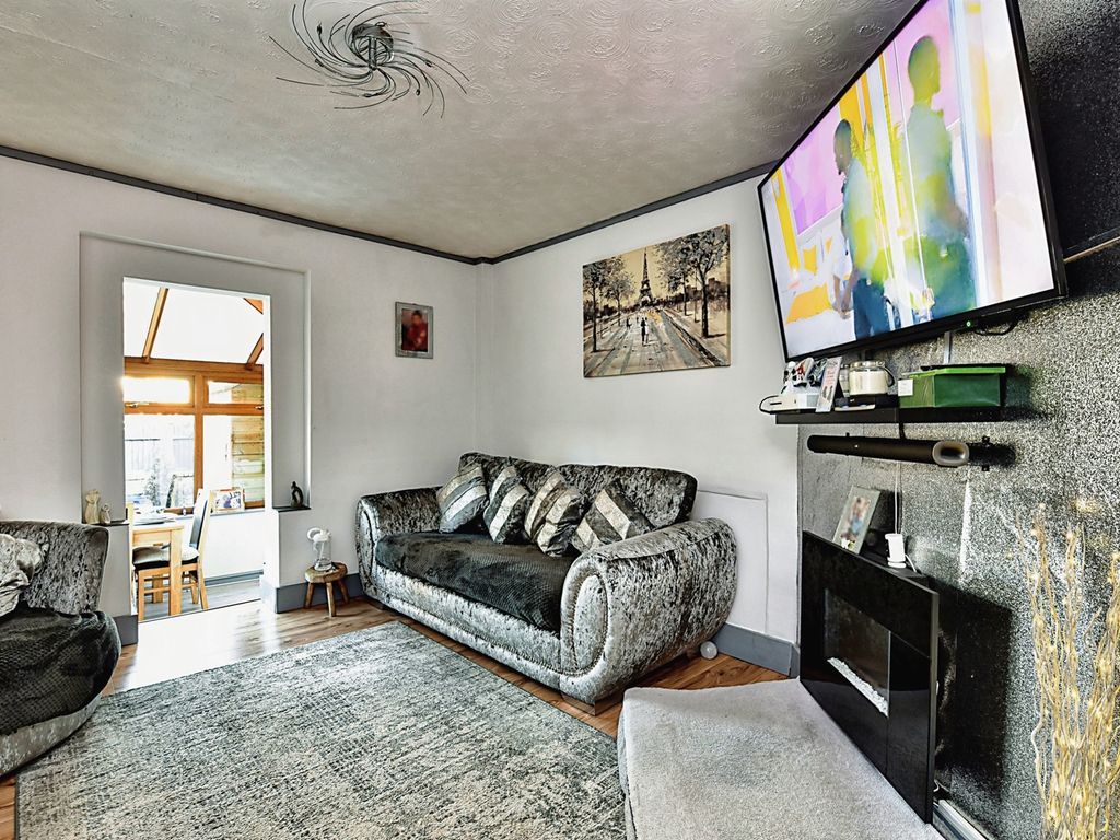 2 bed end terrace house for sale in Highbury Street, Coleford, Radstock BA3, £240,000
