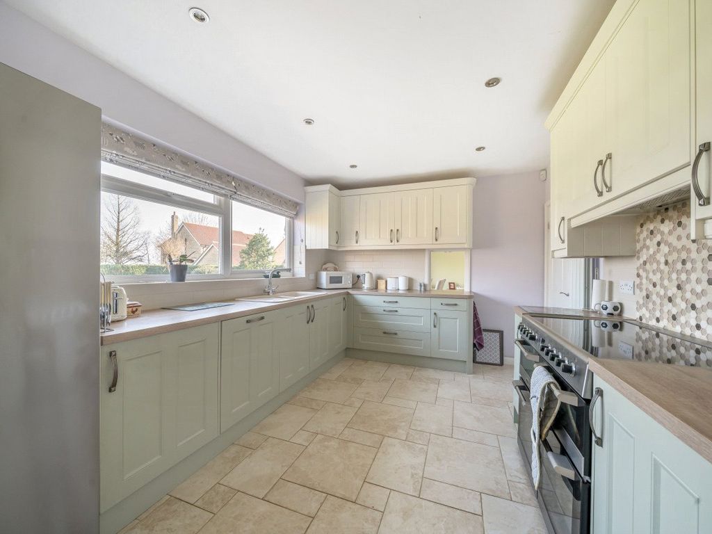 4 bed detached house for sale in Main Street, North Rauceby, Sleaford NG34, £335,000