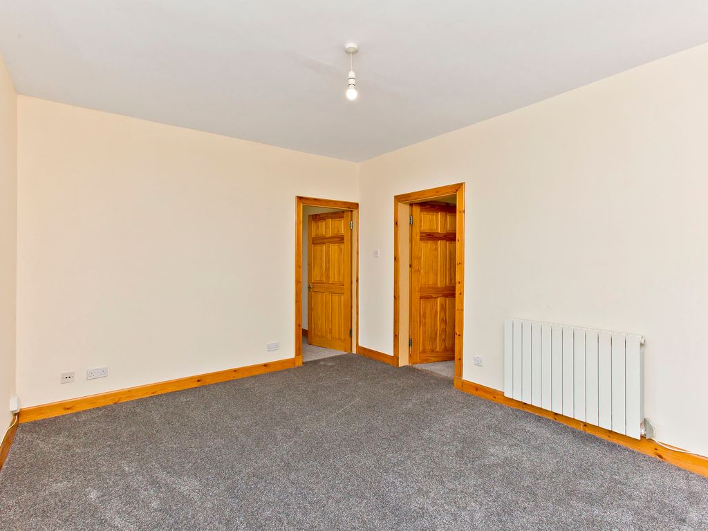 2 bed flat for sale in Flat 3, 4, Balgreen Gardens, Balgreen EH12, £175,000