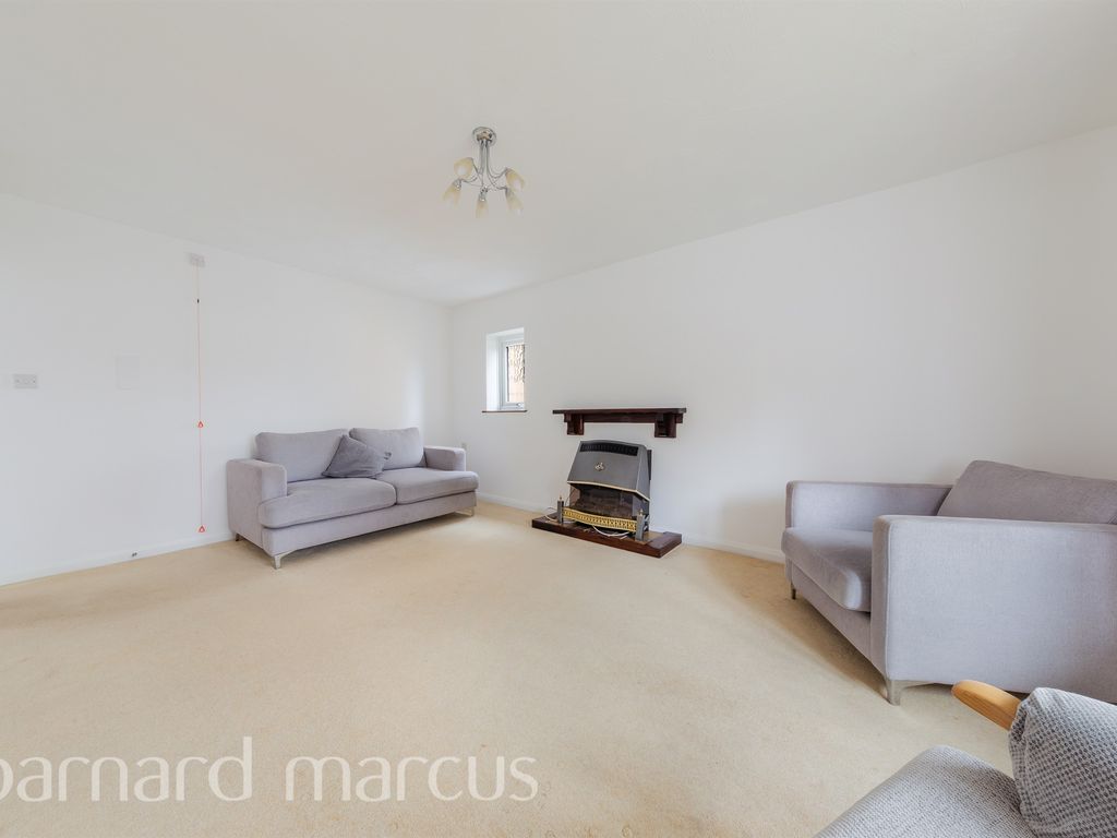 2 bed property for sale in South Park Hill Road, South Croydon CR2, £175,000