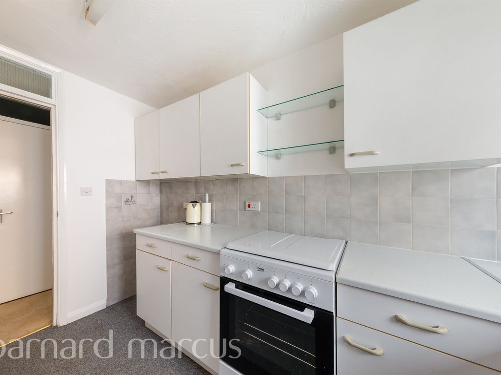 2 bed property for sale in South Park Hill Road, South Croydon CR2, £175,000