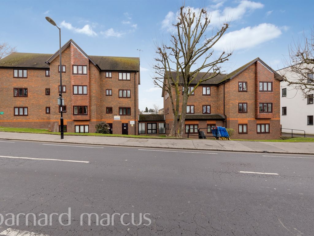 2 bed property for sale in South Park Hill Road, South Croydon CR2, £175,000