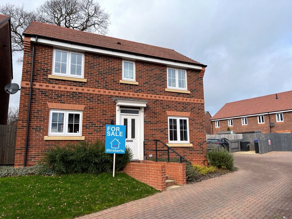 3 bed detached house for sale in Easthope Way, Soverign Park, Shrewsbury, Shropshire SY2, £278,995