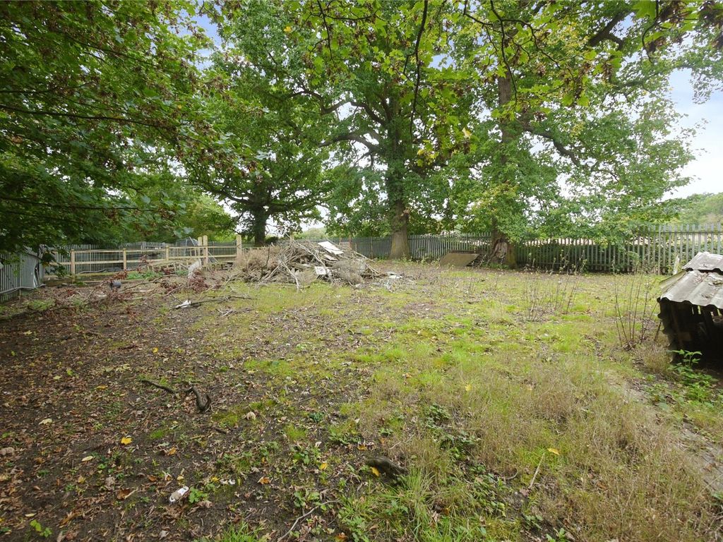 Land for sale in Doddinghurst Road, Doddinghurst, Brentwood, Essex CM15, £140,000