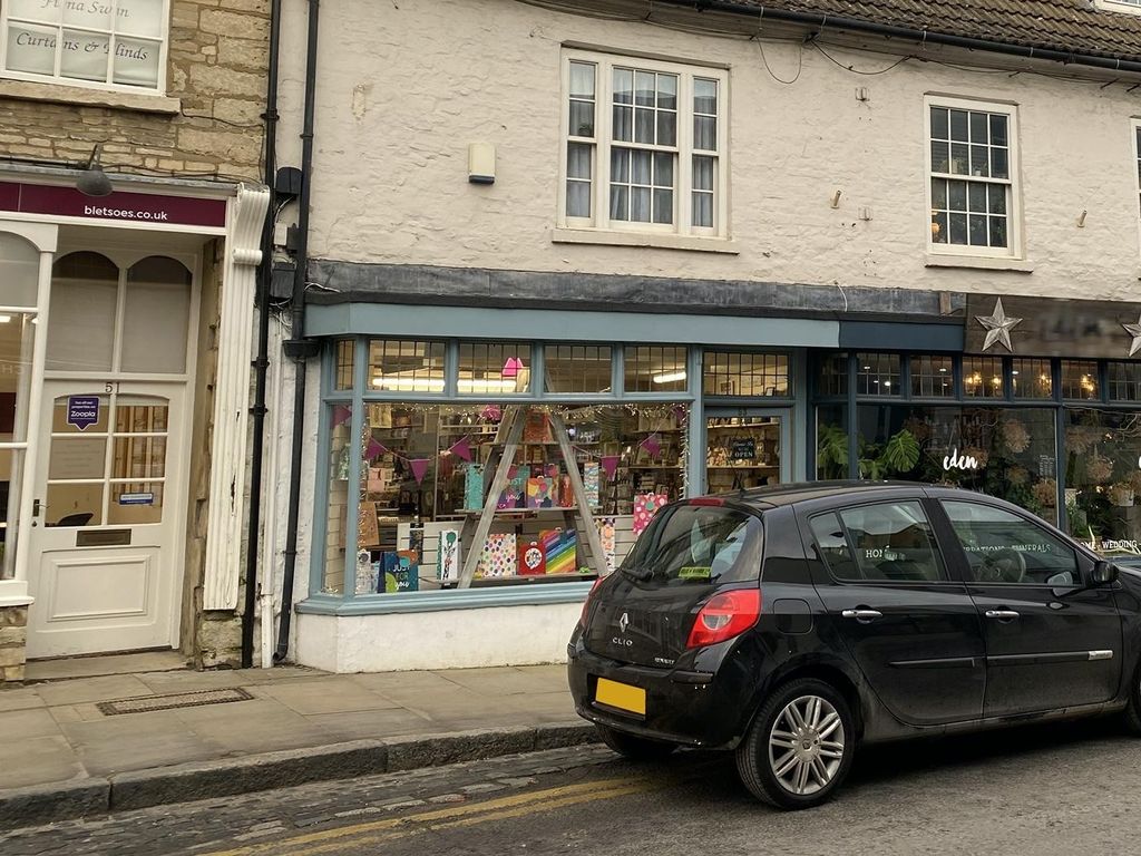 Retail premises for sale in Thrapston, Northamptonshire NN14, £59,950