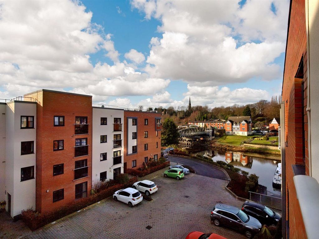 1 bed flat for sale in Marbury Court, Chester Way, Northwich CW9, £165,000
