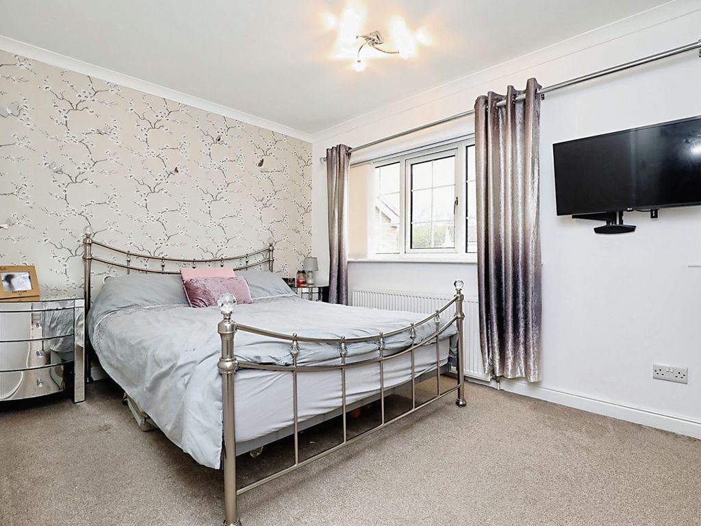 3 bed detached house for sale in Grundy Nook, Worksop S80, £200,000