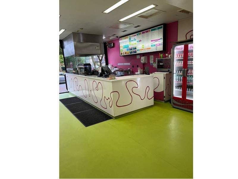 Restaurant/cafe for sale in Oldbury, England, United Kingdom B68, £54,995