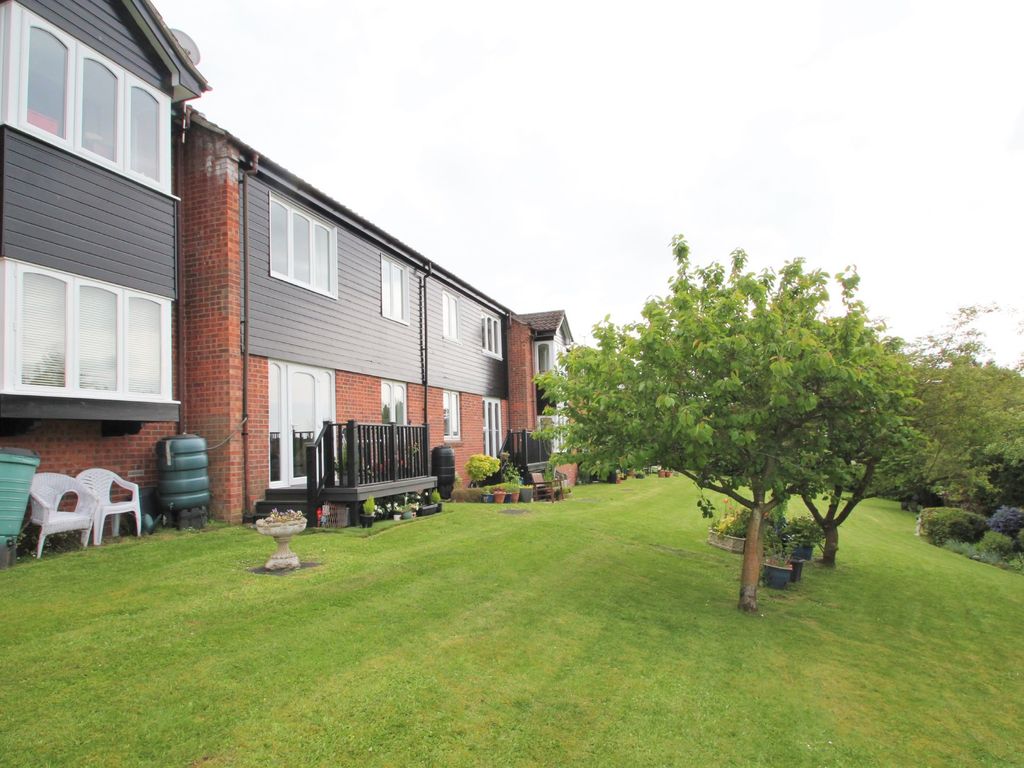 1 bed flat for sale in Newnham Green, Maldon CM9, £129,995