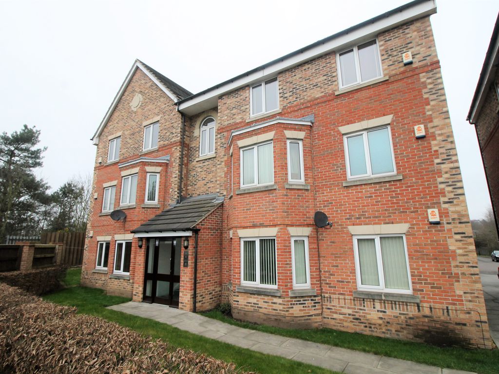 2 bed flat for sale in Bawtry Road, Bessacarr, Doncaster DN4, £99,950