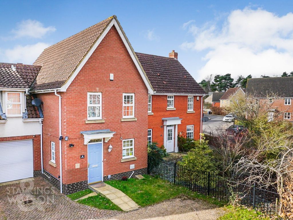 4 bed link-detached house for sale in Heyford Road, Old Catton, Norwich NR6, £290,000