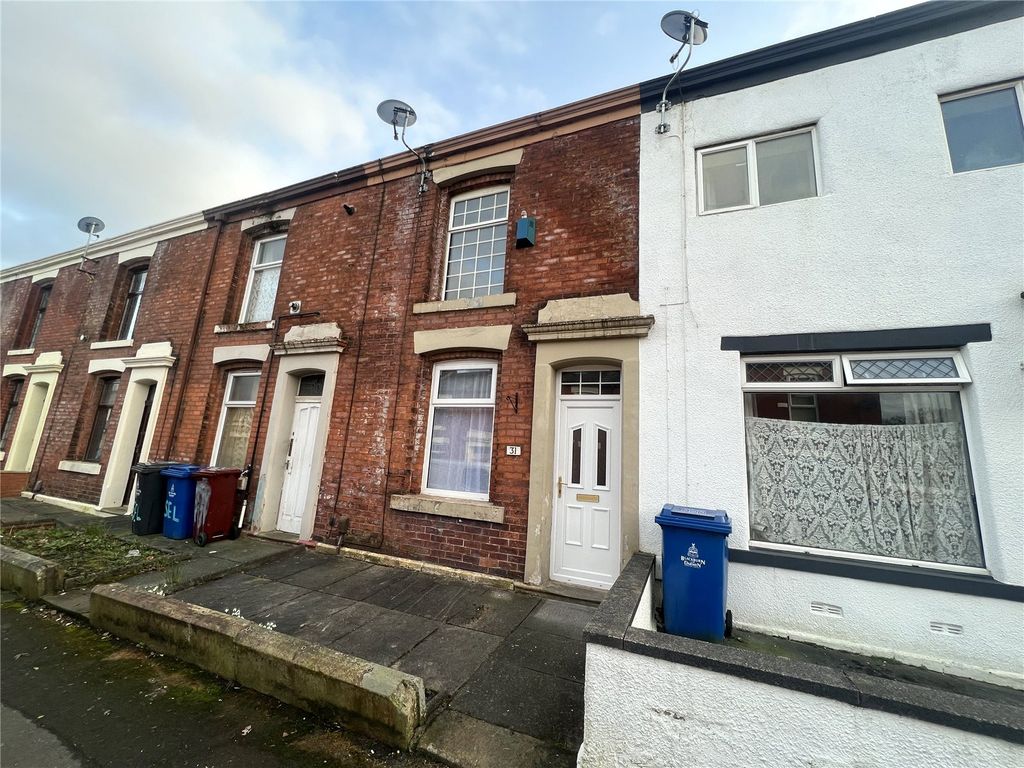 2 bed terraced house for sale in Selborne Street, Blackburn, Lancashire BB2, £75,000