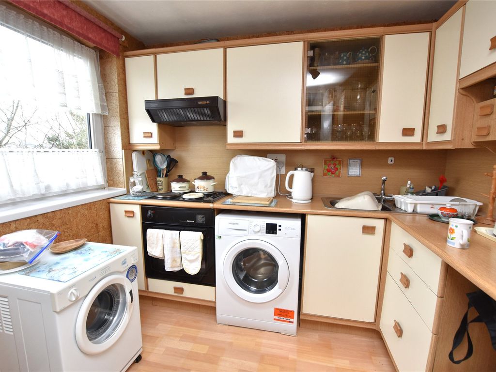 2 bed flat for sale in Coates Road, Exeter, Devon EX2, £180,000