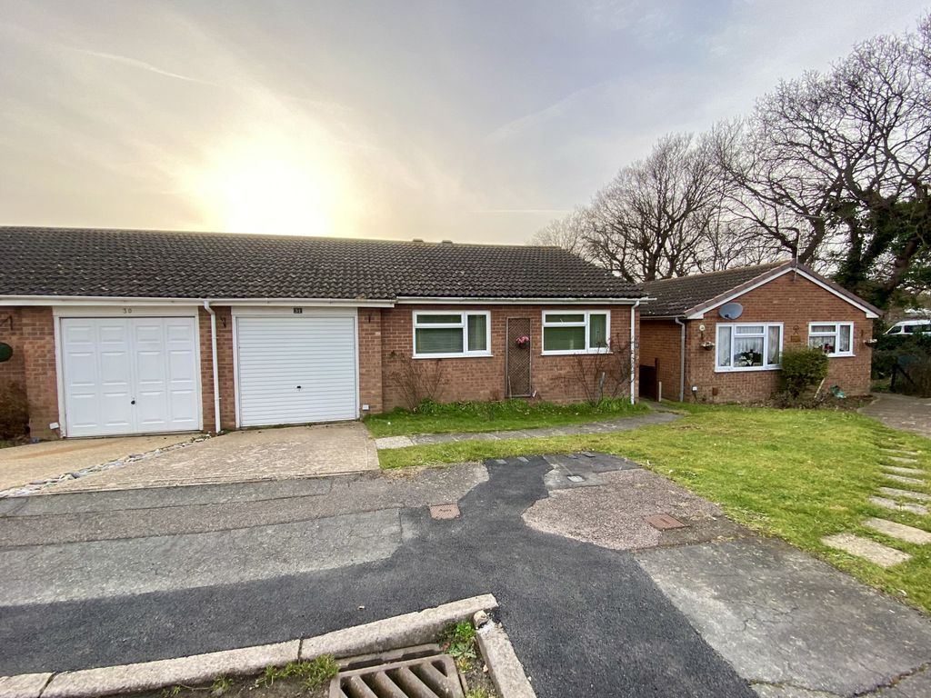 2 bed bungalow for sale in Eastbourne, East Sussex BN23, £280,000
