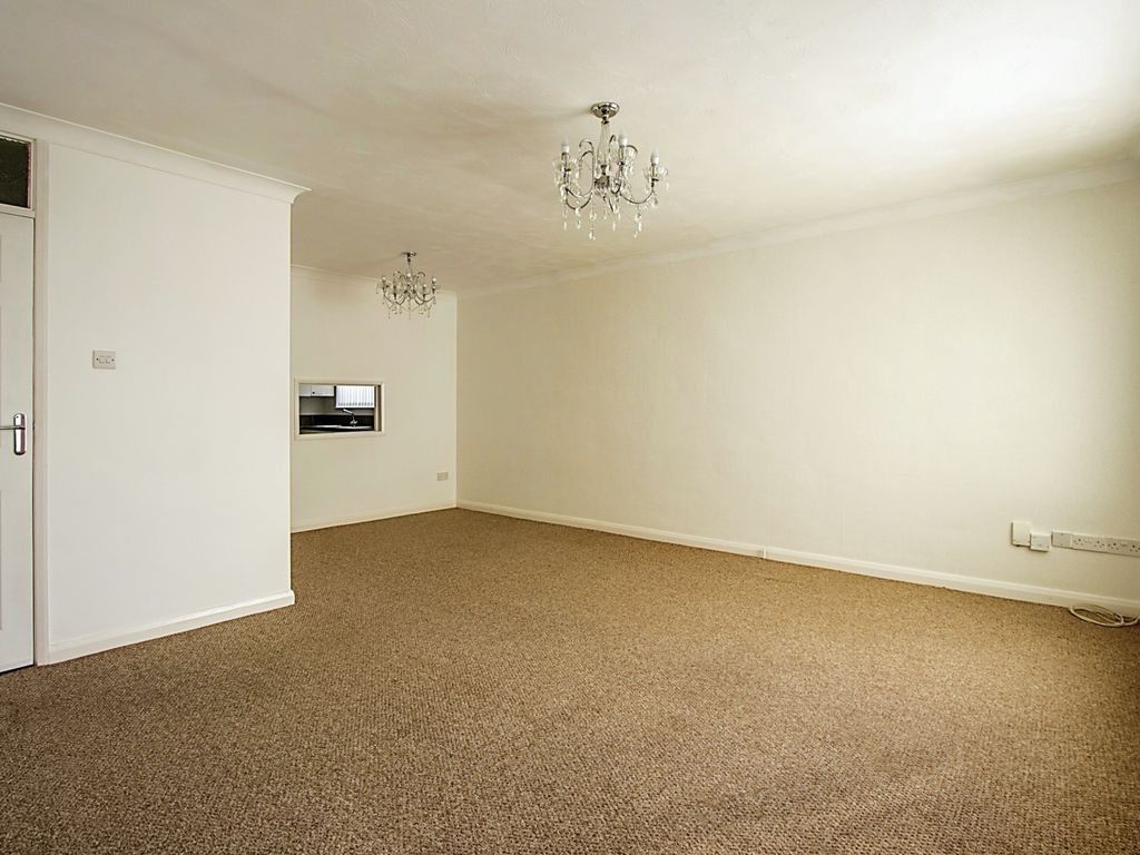 2 bed flat for sale in Sea View Road, Poole BH12, £200,000